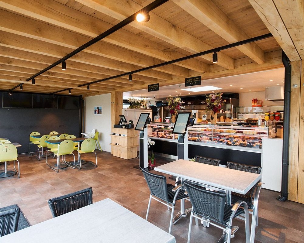 Derry's frituur breidt uit met bijgebouw en grotere menukaart